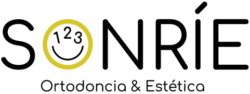 Sonrie-123-Ortodoncia-Estetica-Logo.png
